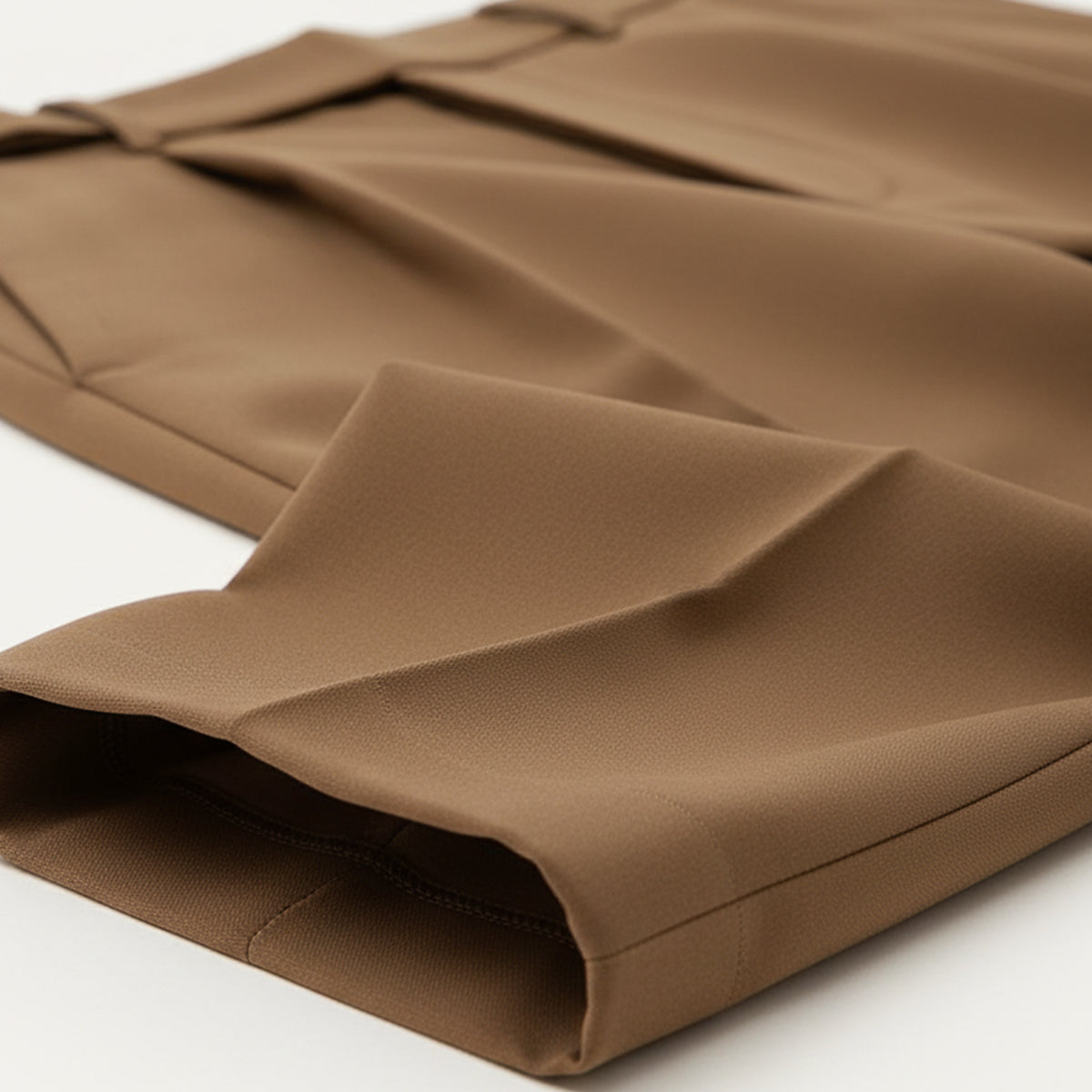 Stylish Men's Pleated Trousers - Comfortable Fit